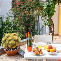 B&B La Gioia, Ischia orari di apertura