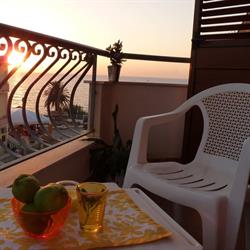 Residenza Larenza 2, Trappeto orari di apertura