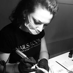 Nails Room Academy di Elisa Cannizzo, Ragusa orari di apertura