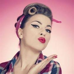 Pin Up - Abbigliamento Uomo Donna, Scoppito orari di apertura