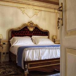 Les Suite Royales, Sassari orari di apertura