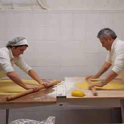 Pasta Fresca e Gastronomia di Barbaresi Roberto, Lucrezia orari di apertura