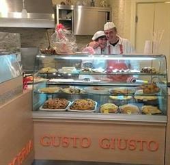 gusto giusto bari, Bari orari di apertura