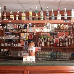 Small Pub, Ossona orari di apertura