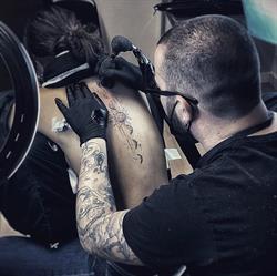 Simor Katù Tattoo Shop, Castellaneta orari di apertura