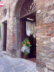 Michela Parrucchiera Unisex, Montepulciano orari di apertura