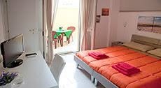 Bed & Breakfast Lanternella, Manduria orari di apertura