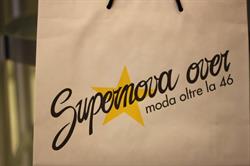 Supernova Abbigliamento, Cento orari di apertura