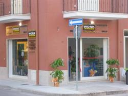 Work in Progress, Menfi orari di apertura