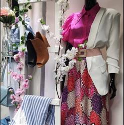Velvet Total Look Donna, Mugnano di Napoli orari di apertura