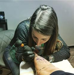 Rebelmuse Tattoo, Montepaone lido orari di apertura