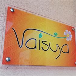 Vaísya, Trapani orari di apertura