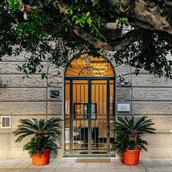 Giulio Cesare 14, Residence, Palermo orari di apertura
