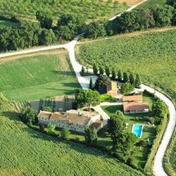 Agriturismo Pian del Tevere- La Stalla di Bartoccio, Torgiano orari di apertura