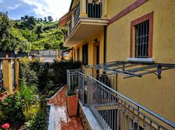 Sally's B&B, Carrara orari di apertura