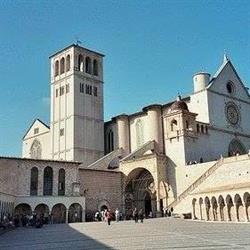 Ttcom Italia Di Caccinelli Paolo Perugia, orari di apertura