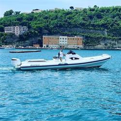 Gommoni Oromarine Battelli pneumatici, Napoli orari di apertura