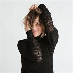 Fare - Fotografia di Fabiana Realdini/ Fotografa Newborn-Maternity-Bambini, Monza orari di apertura