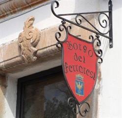 Borgo dei Ferraresi, Sacrofano orari di apertura