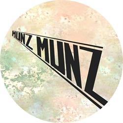 Munz Munz biOstrot, Monopoli orari di apertura