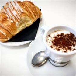 Lux Cafè, Camucia orari di apertura