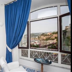 Surriento Suites, Sorrento orari di apertura