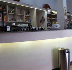 L'angolo della bontà, Serrenti orari di apertura