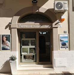 Varrazza Orologeria e Preziosi, Tuglie orari di apertura