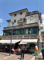 Margi Bar, Tirano orari di apertura