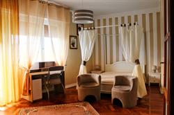 Accademia Apartment, Sassari orari di apertura