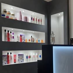 Monticelli Hair, Colonna orari di apertura