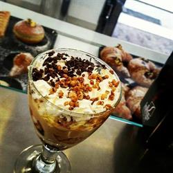 Kenisya lounge bar, Caltanissetta orari di apertura