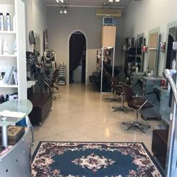 Backstage Parrucchieri Bari, orari di apertura
