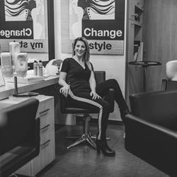 Tirabaci Hair Designer, Chieri orari di apertura
