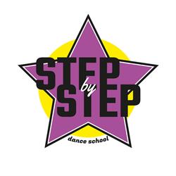 Step by Step, Follina orari di apertura