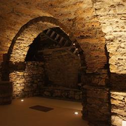 ligurian hideaways & more, Dolcedo orari di apertura