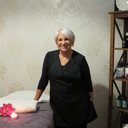 Estetica Ayurveda Carrara di Francesca Angelotti, orari di apertura