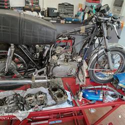 Officina moto da Johan, Senigallia orari di apertura
