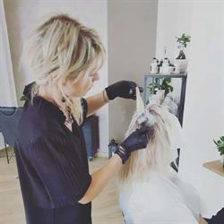 Empatia Hairstylist, Nepi orari di apertura