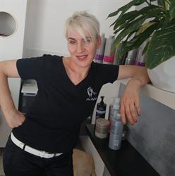 Hair Stylist, Ferrara orari di apertura