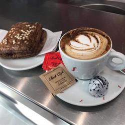 First Caffè, Foligno orari di apertura