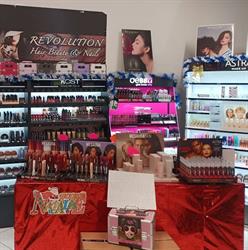 Revolution Hair Beauty & Nails, Lecce orari di apertura