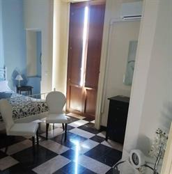 Central Suites Catania B&B, orari di apertura