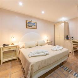 B&B La Casa nel Giardino, Piano di Sorrento orari di apertura