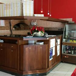 Pizza & Fantasia, Busca orari di apertura