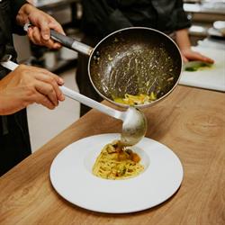 Ristorante Perlage Parma cucina tradizionale, orari di apertura