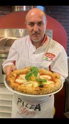 Ristorante Pizzeria Da Robert “Mimi la Regina d’oro 24 k” Venezia Jesolo Lido, orari di apertura