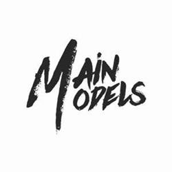 main models, Milano orari di apertura
