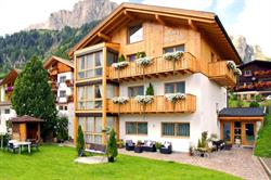 Chalet Ciufdlton, Corvara in Badia orari di apertura
