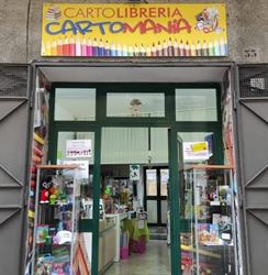 Cartomania, Mercato orari di apertura